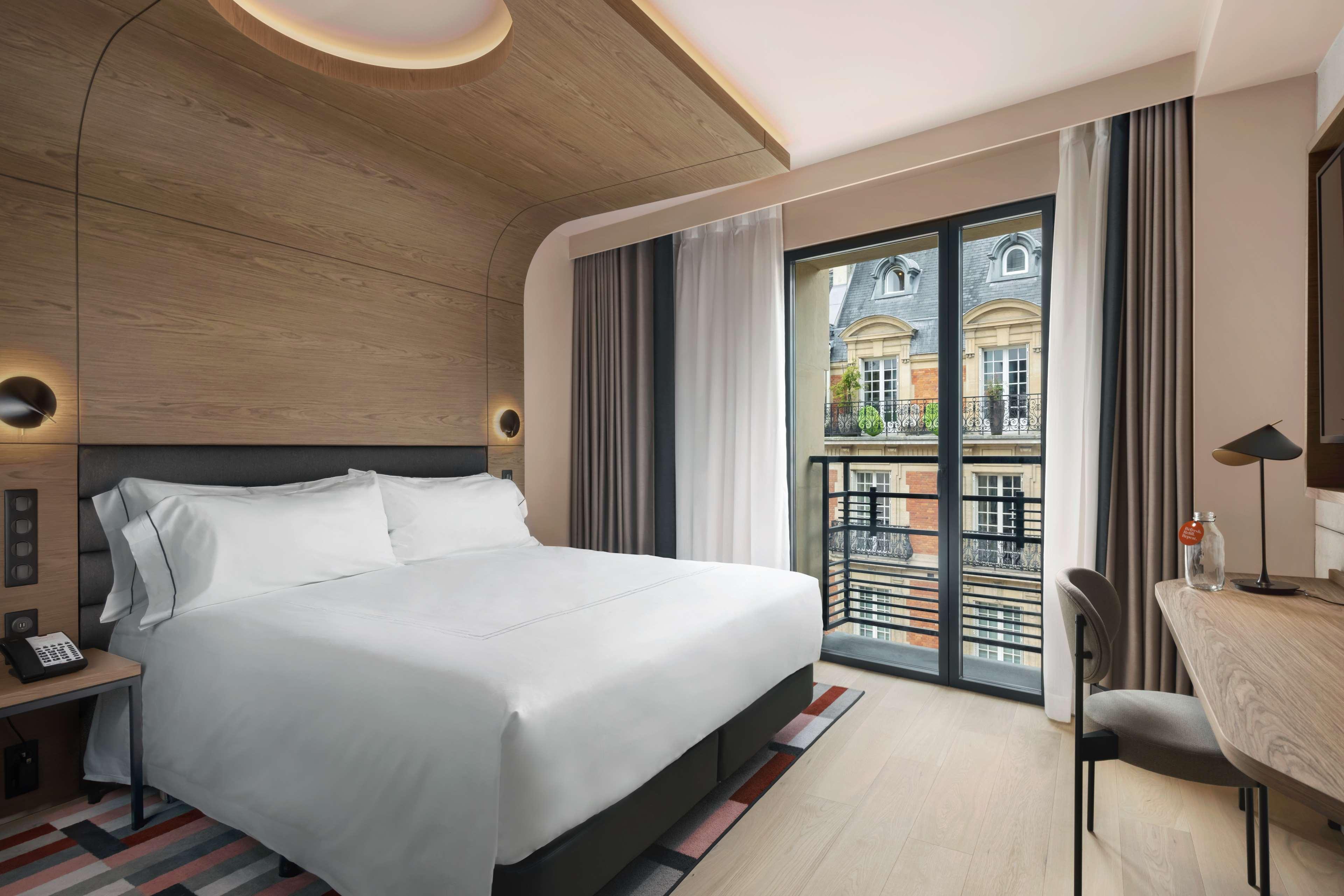 Canopy By Hilton Paris Eiffel Tower Exterior photo